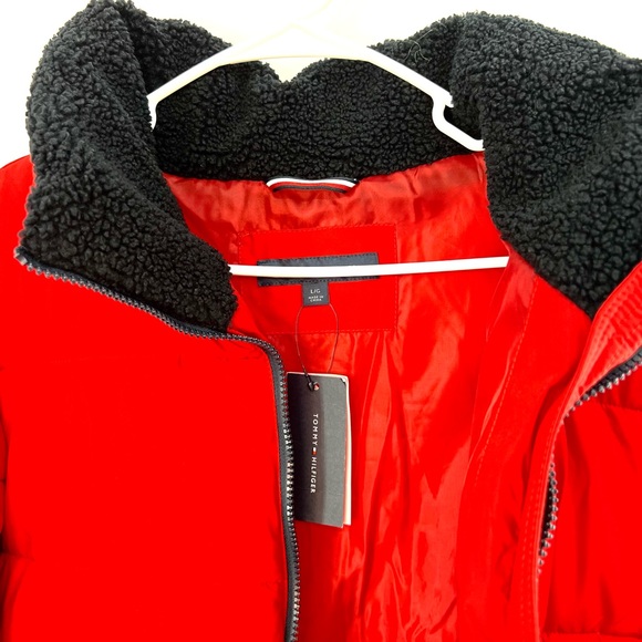 Tommy Hilfiger Mixed Media Colorblock ‘Red/Black’ Puffer Jacket Woman’s Size L - Picture 3 of 8